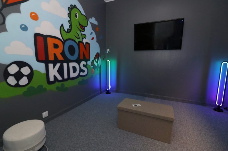 Plateau de musculation et machines dernier cri — Iron Sport Nemours